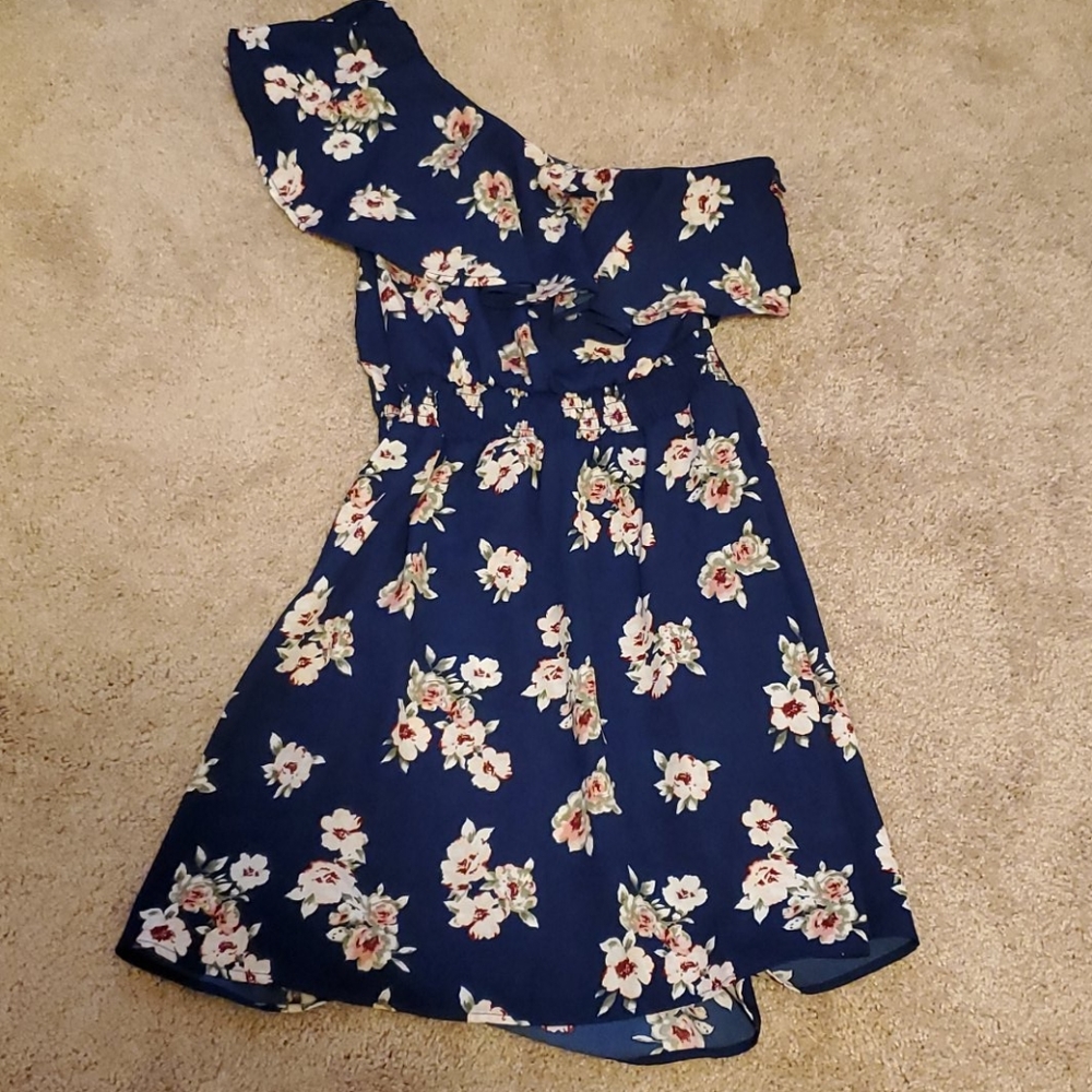 Dry Goods One sholder dress